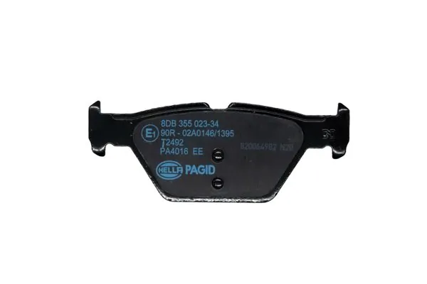 Задние тормозные колодки 8DB355023341 HELLA