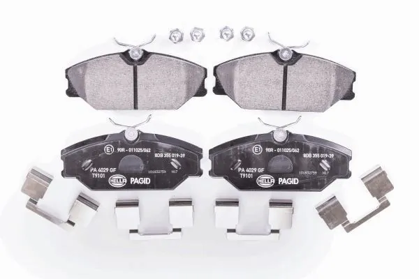 Передние тормозные колодки 8DB355019391 HELLA