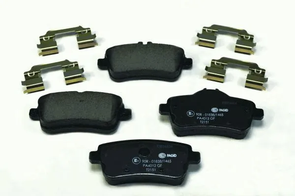 Задние тормозные колодки 8DB355019741 HELLA