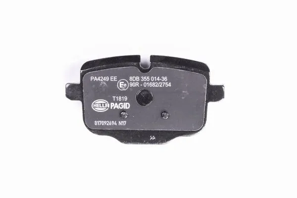 Задние тормозные колодки 8DB355014361 HELLA