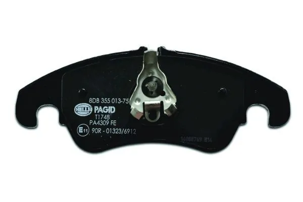 Передние тормозные колодки 8DB355013751 HELLA