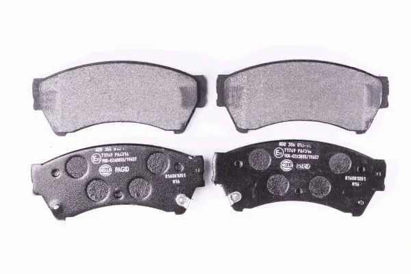 Передние тормозные колодки 8DB355013761 HELLA