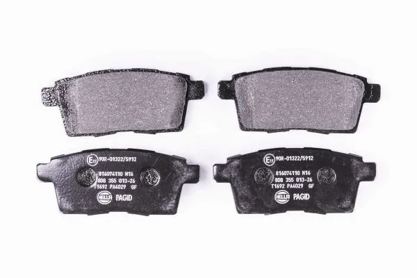 Задние тормозные колодки 8DB355013261 HELLA