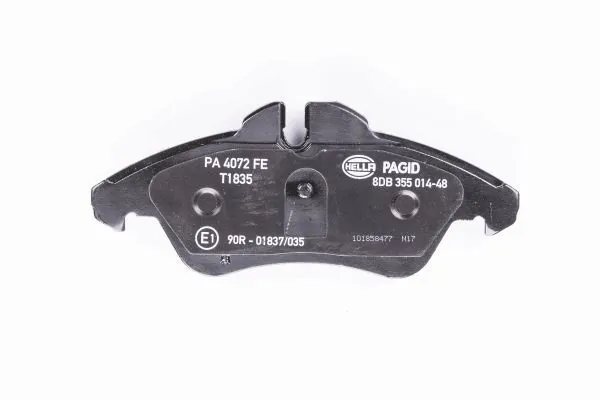 Передние тормозные колодки 8DB355014481 HELLA