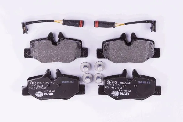 Задние дисковые колодки HELLA 8DB355010661