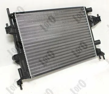 Радиатор основной на Opel Corsa C F08, F68
