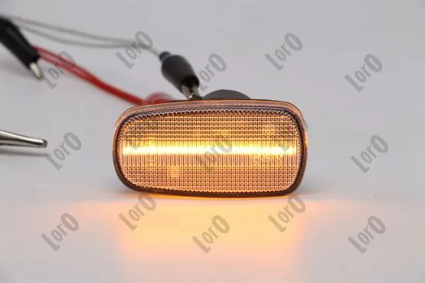 Повторитель поворота в крыло Toyota Land Cruiser PRADO ASIA внедорожник (J12) (2002 - 2010) цена, от 12.27 USD
