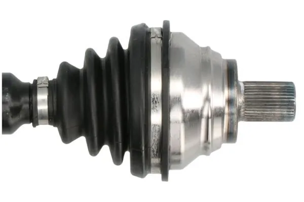 Полуось передняя, правая на Audi A3  8P1