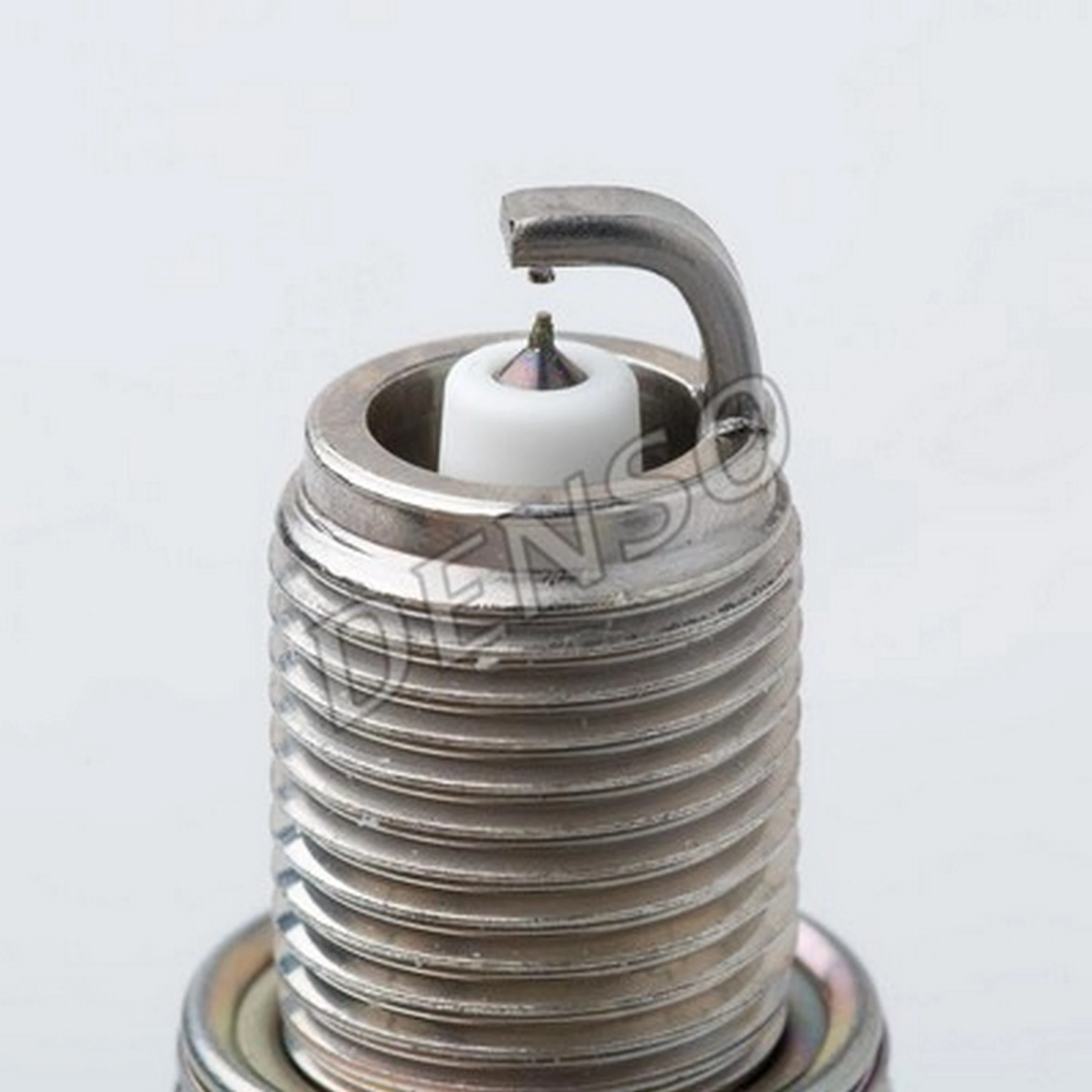 Купить MD313442 Chrysler Свечи автомобильные