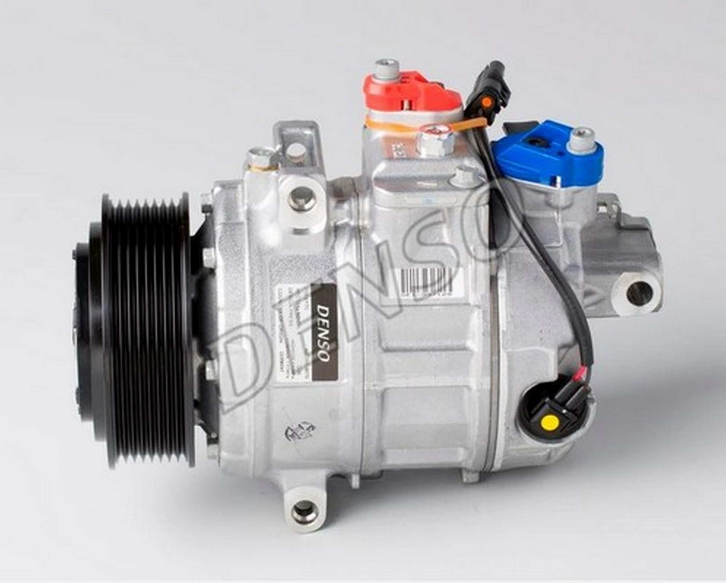 Компрессор системы кондиционирования Denso DCP05090 цена, от 431.84 USD