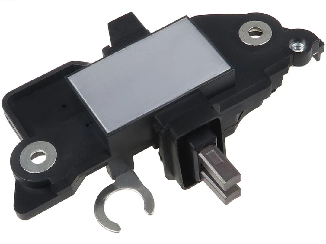 Реле-регулятор напряжения на BMW X3  E83