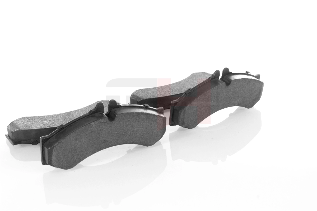 Передние тормозные колодки S702022 Polcar