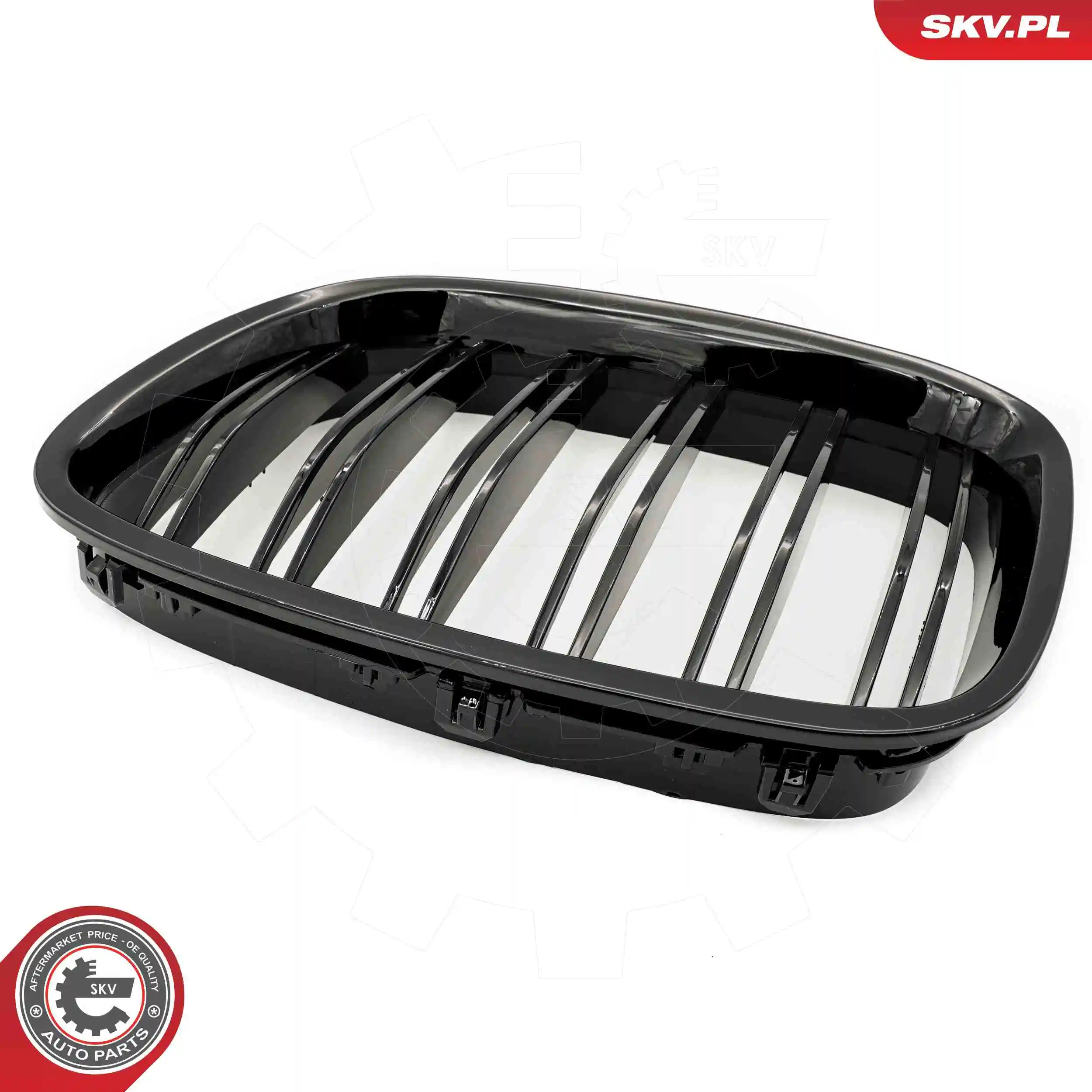 Решетка радиатора правая 51137336486 BMW