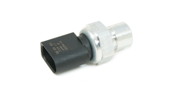 Клапан давления кондиционера на Volkswagen Passat B8 3G2, CB2