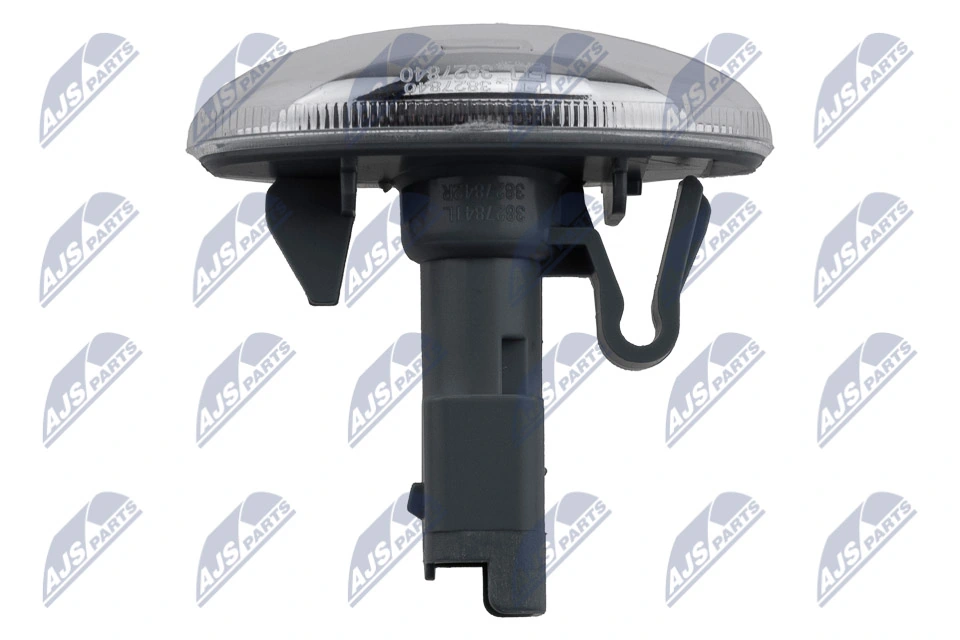 Повторитель поворота на крыло на Citroen C-Elysee  