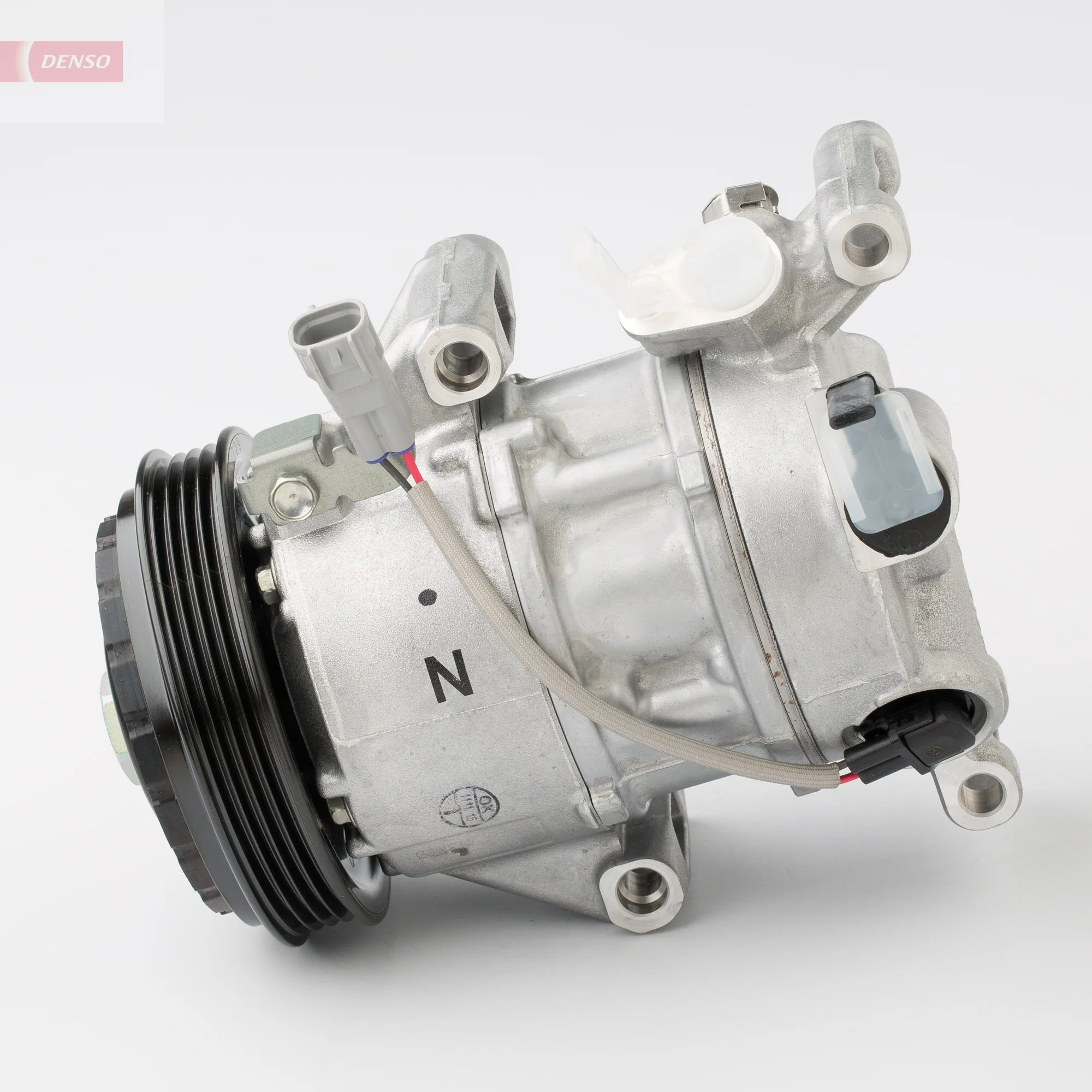 Купить DCP50252 Denso Компрессор климатической установки