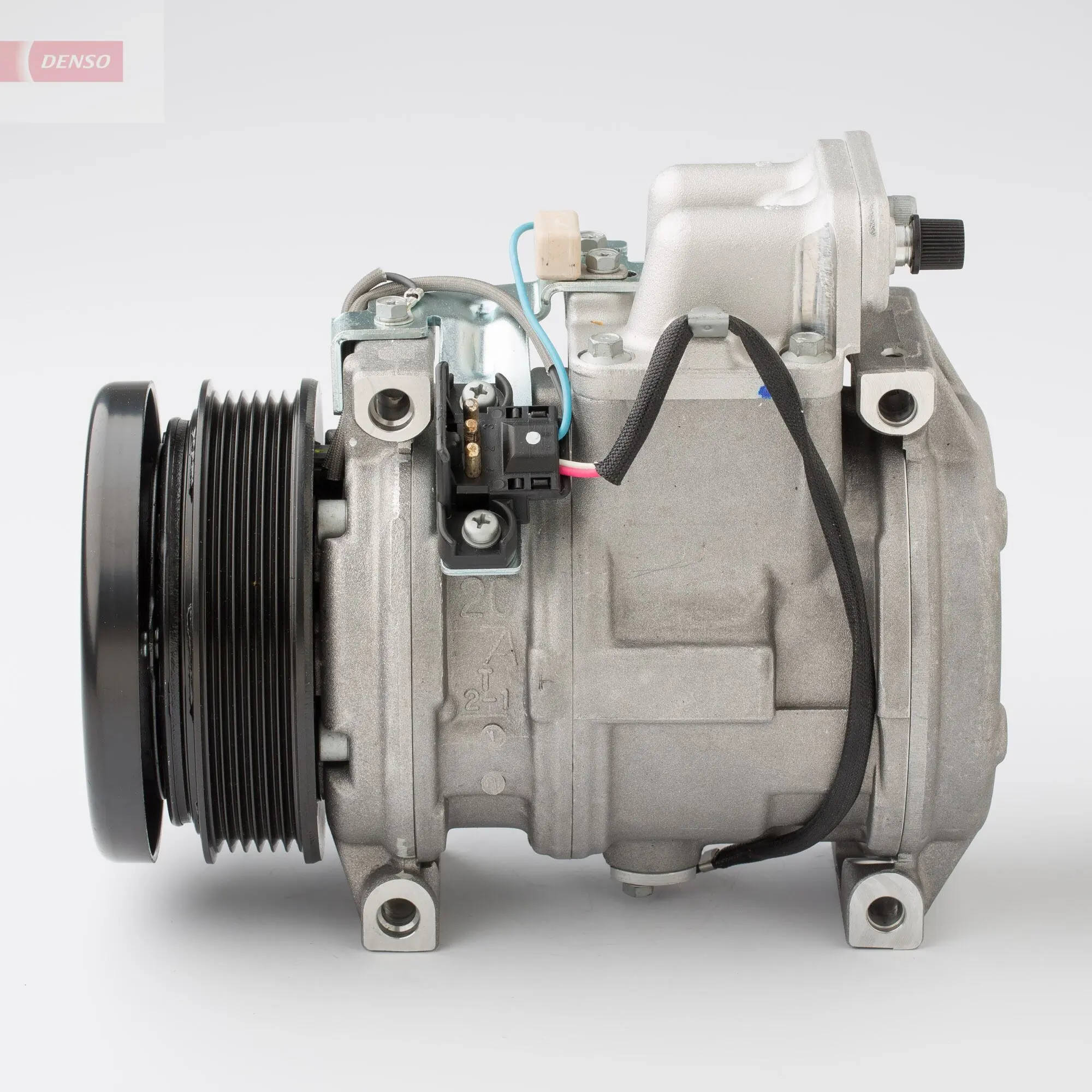 Купить DCP17147 Denso Компрессор климатической установки
