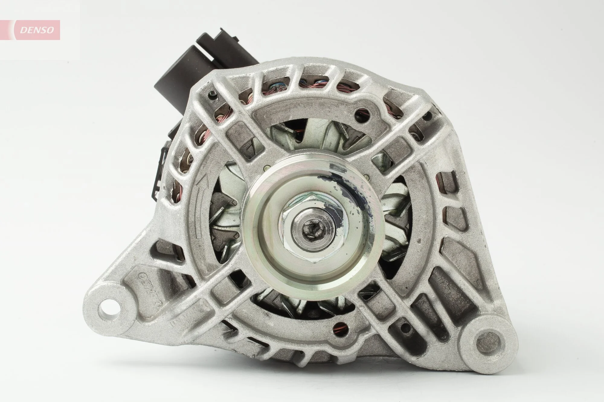 DAN1063 Denso Генератор автомобильный