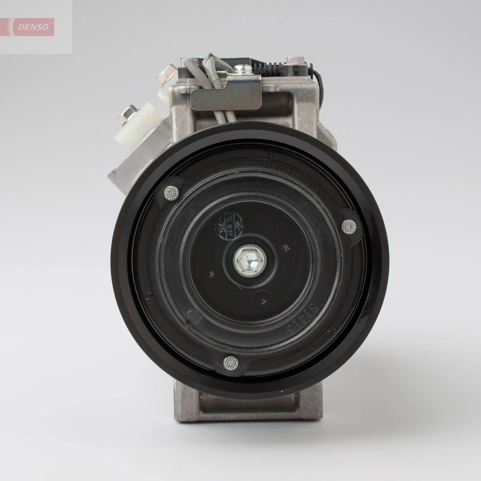 Компрессор системы кондиционирования Denso DCP32067 цена, от 345.39 USD