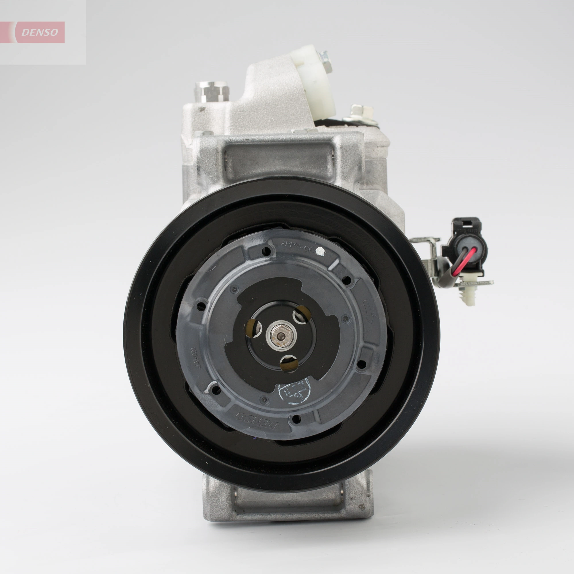 Компрессор системы кондиционирования Denso DCP11012 цена, от 506.39 USD