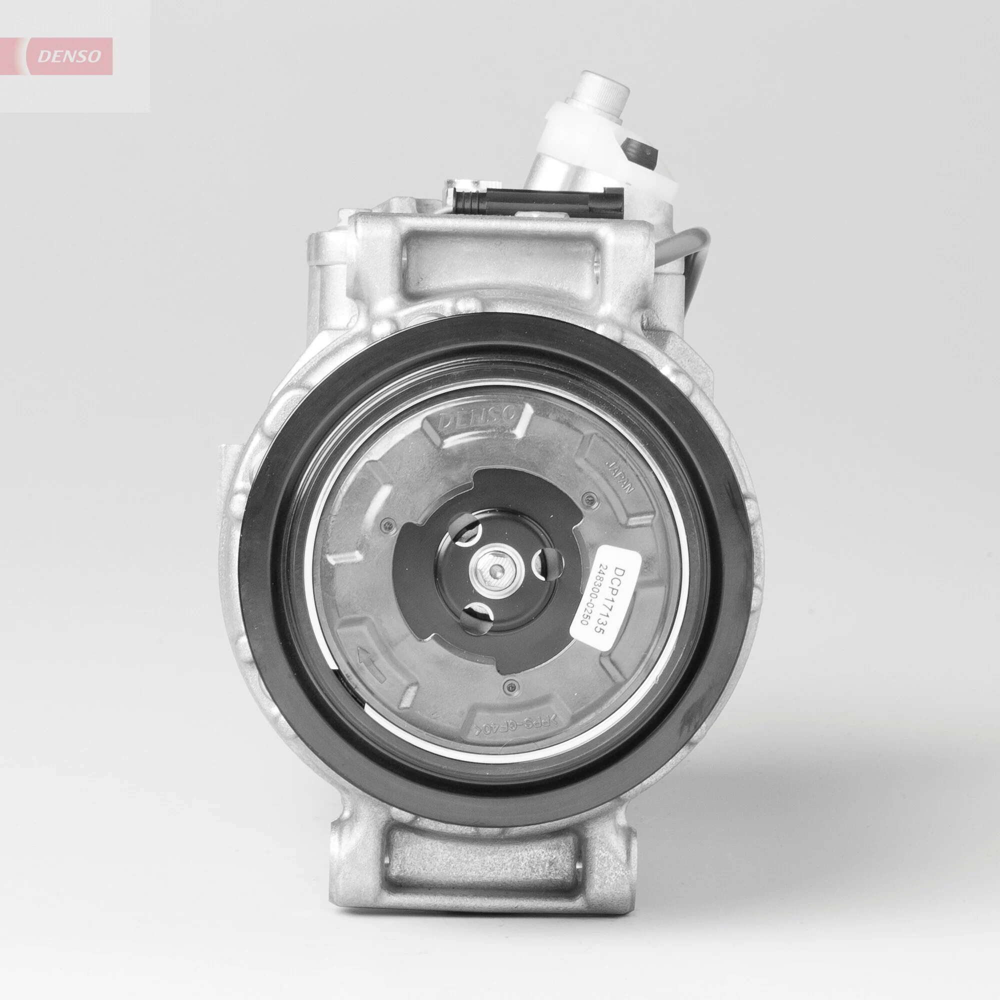 Насос кондиционера Denso DCP17135