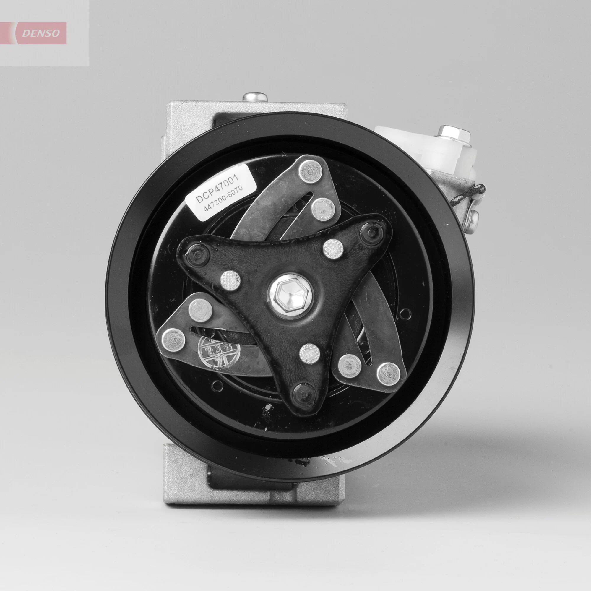 Компрессор системы кондиционирования Denso DCP47001 цена, от 290.57 USD