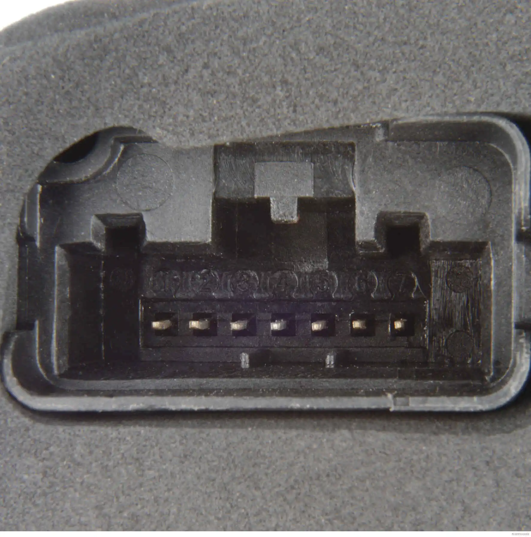 Замок задней двери, левой HB Autoelektrik 73100054 цена, от 39.29 USD