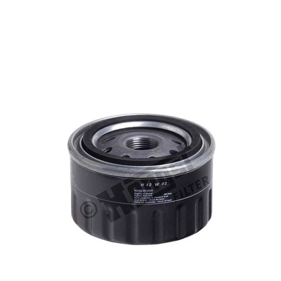 Масляный фильтр двигателя на Alfa Romeo 156  932