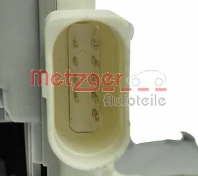 Fecho da porta dianteira esquerda Audi A6 4F2