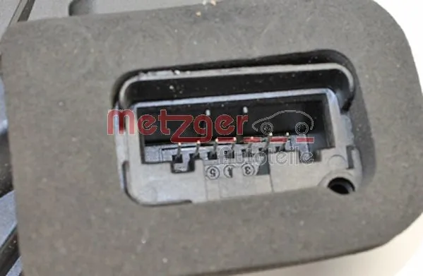 Замок передней левой двери Фольксваген Гольф VI