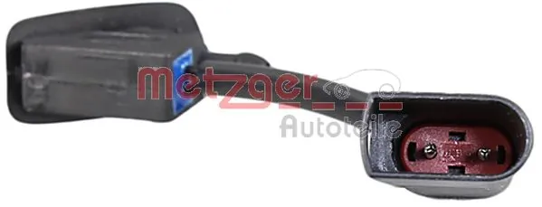 Веерная форсунка омывателя на Ford Focus I DFW