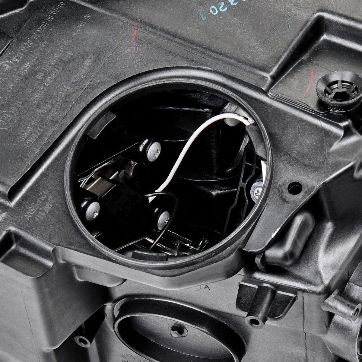 Купить Правая фара Бмв 5  F10