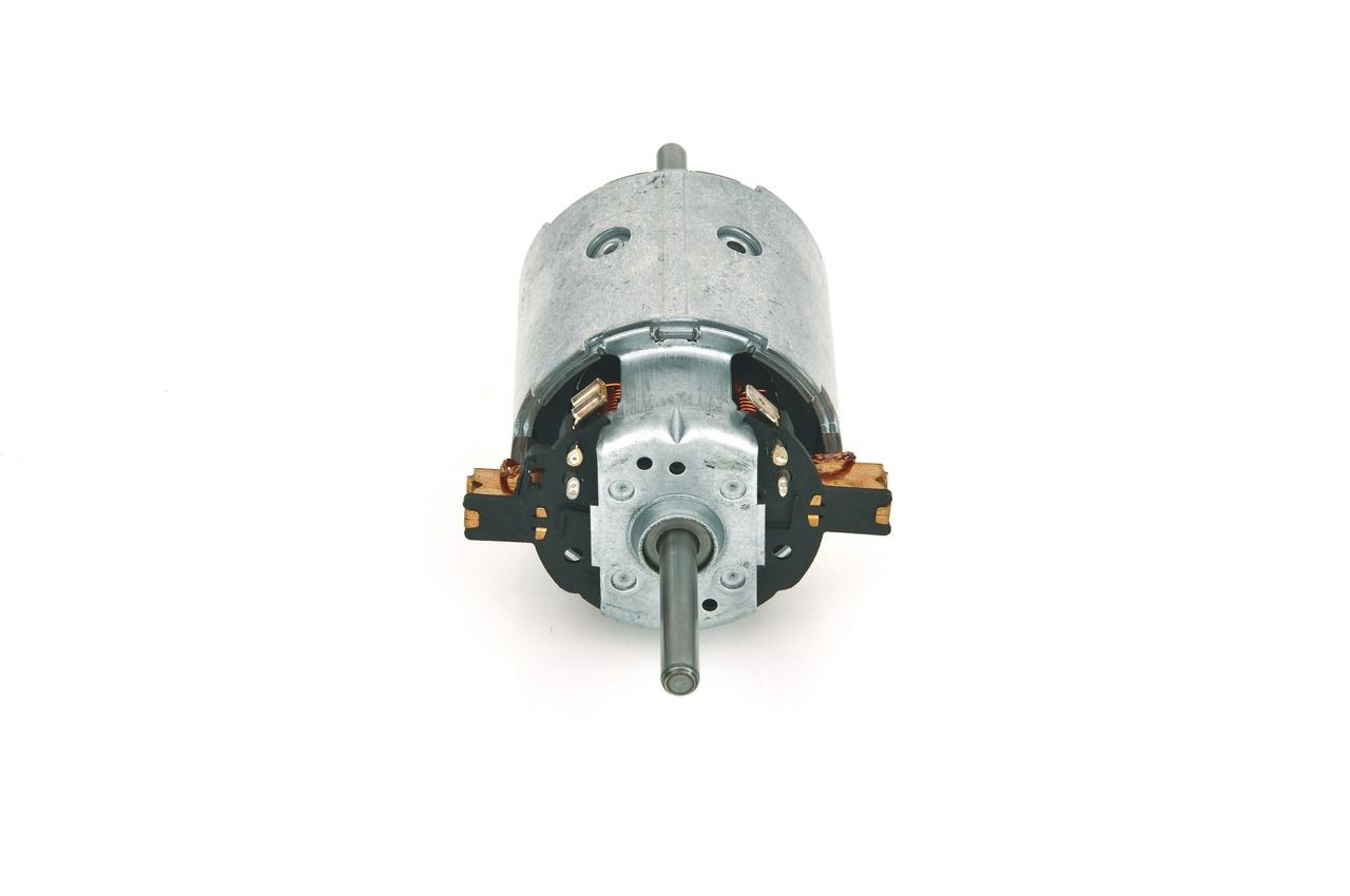 0130111042 Bosch Электромотор печки