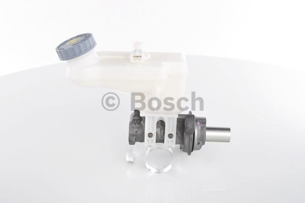 Главный тормозной цилиндр 0204054366 Bosch