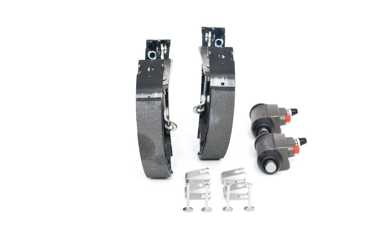 Барабанные колодки Bosch 0204114586