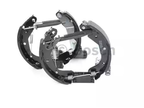 Купить 0204114659 Bosch Задние барабанные тормозные колодки