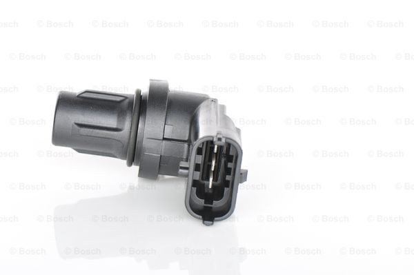 Датчик положения распредвала Bosch 0281002667