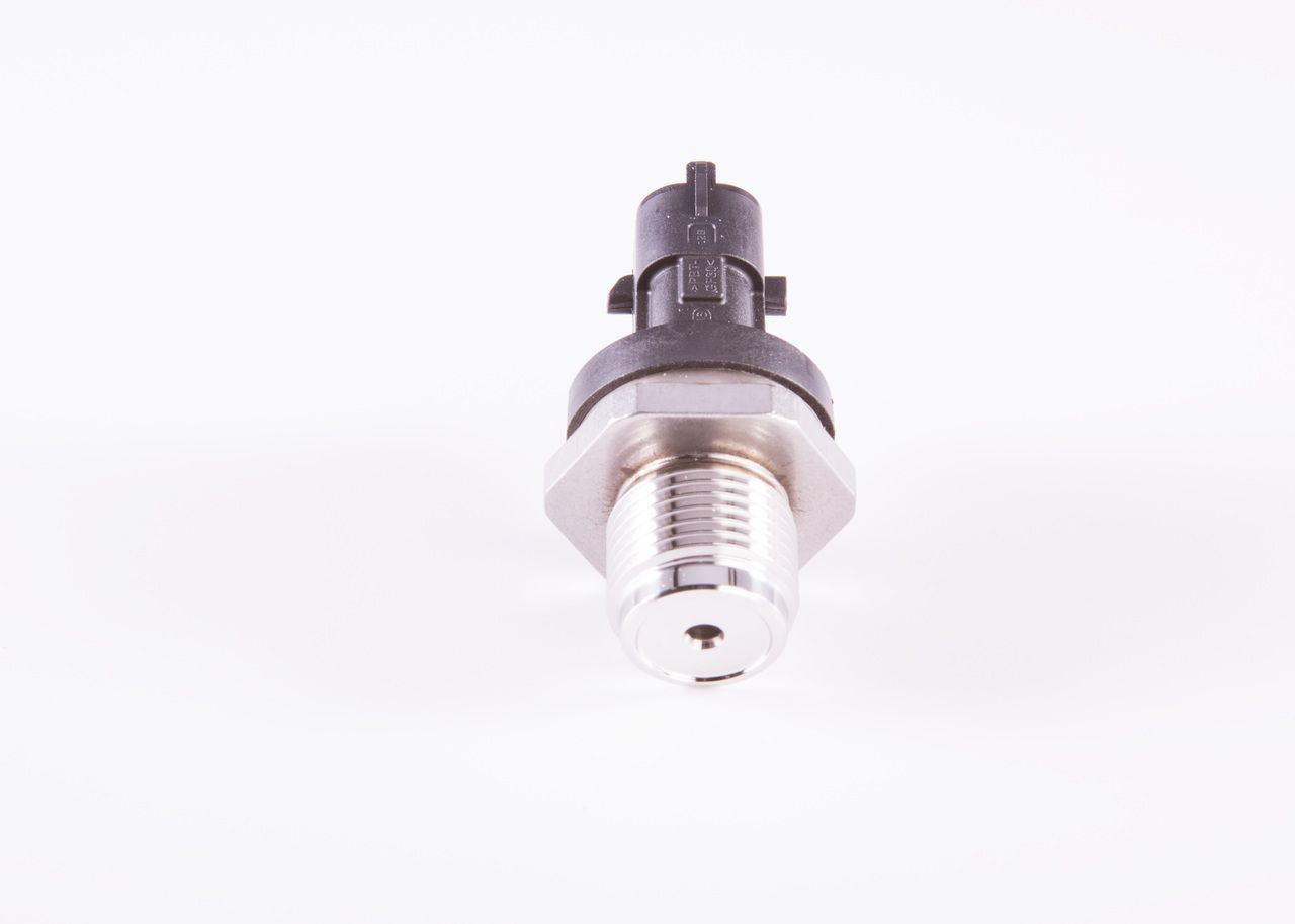 Датчик давления топлива Bosch 0281006158