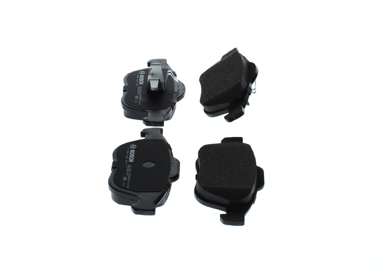 Передние тормозные колодки 0986424443 Bosch