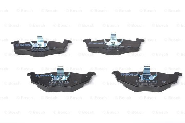 Передние тормозные колодки 0986424449 Bosch