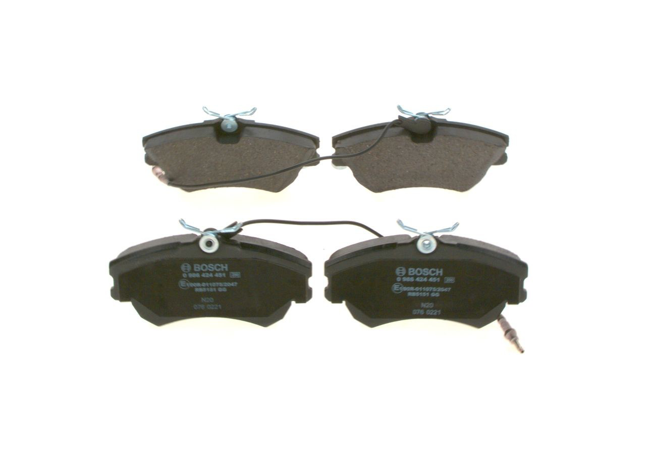 Передние тормозные колодки 0986424451 Bosch