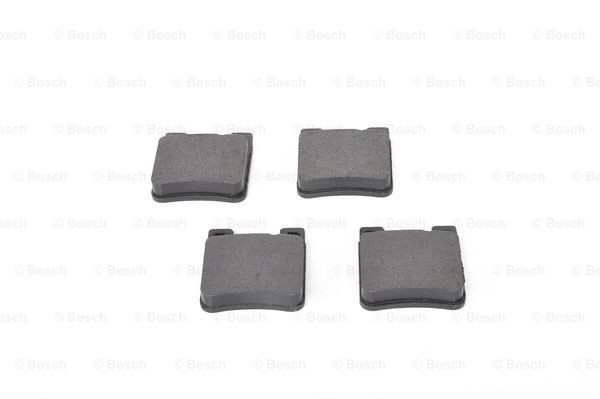 Задние тормозные колодки 0986460965 Bosch
