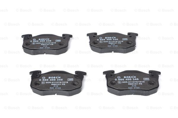 Передние тормозные колодки 0986466346 Bosch