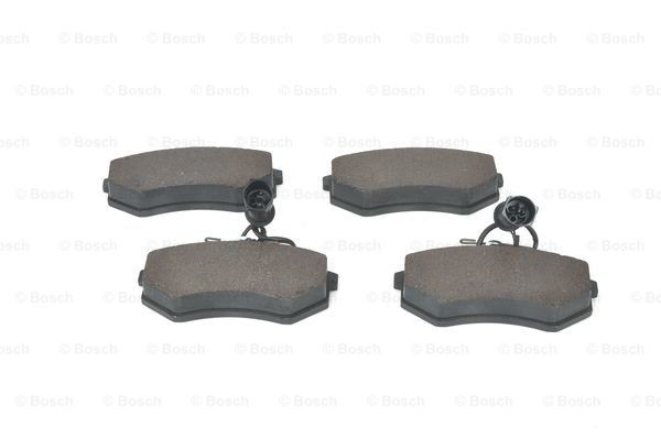 Передние тормозные колодки 0986466693 Bosch
