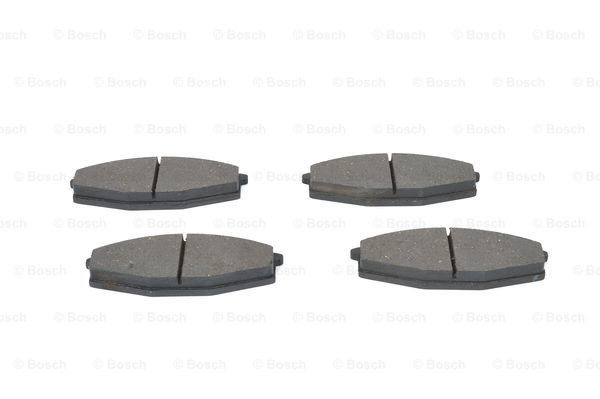 Передние тормозные колодки 0986468630 Bosch