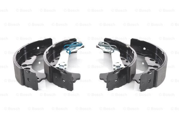 Тормоза рабочие задние ножные и тормозные барабаны Bosch 0986487703 цена, от 27.55 USD