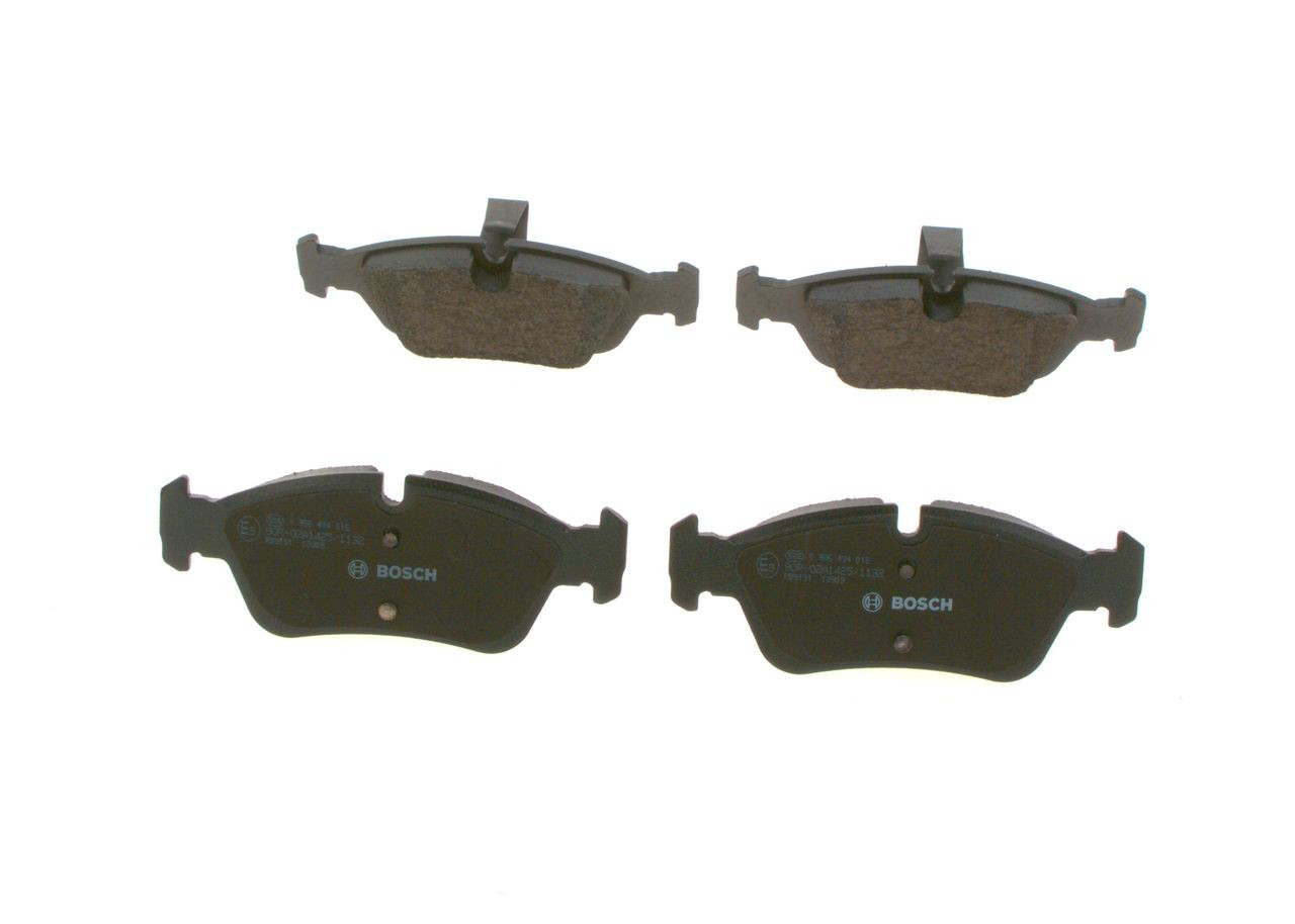 Передние тормозные колодки 0986494015 Bosch