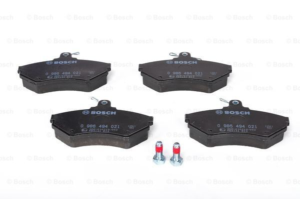 Передние тормозные колодки 0986494021 Bosch