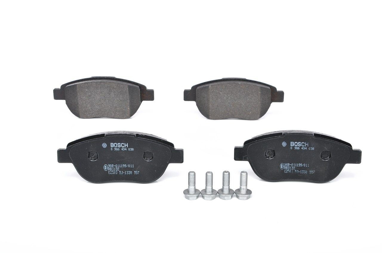 Передние тормозные колодки 0986494038 Bosch