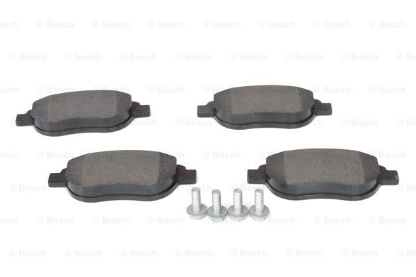 Передние тормозные колодки 0986494038 Bosch